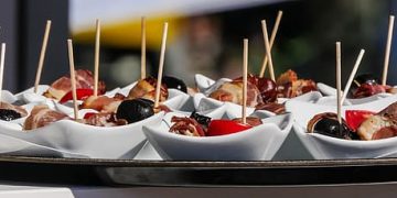 What you should know about your corporate catering