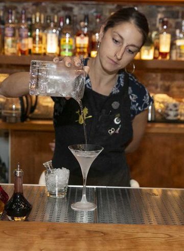 What Makes a Cocktail Bar Stand Out in a City Like Bangkok