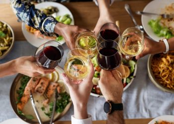 Master the Math: How to Calculate Food and Drink Quantities for a Large Crowd
